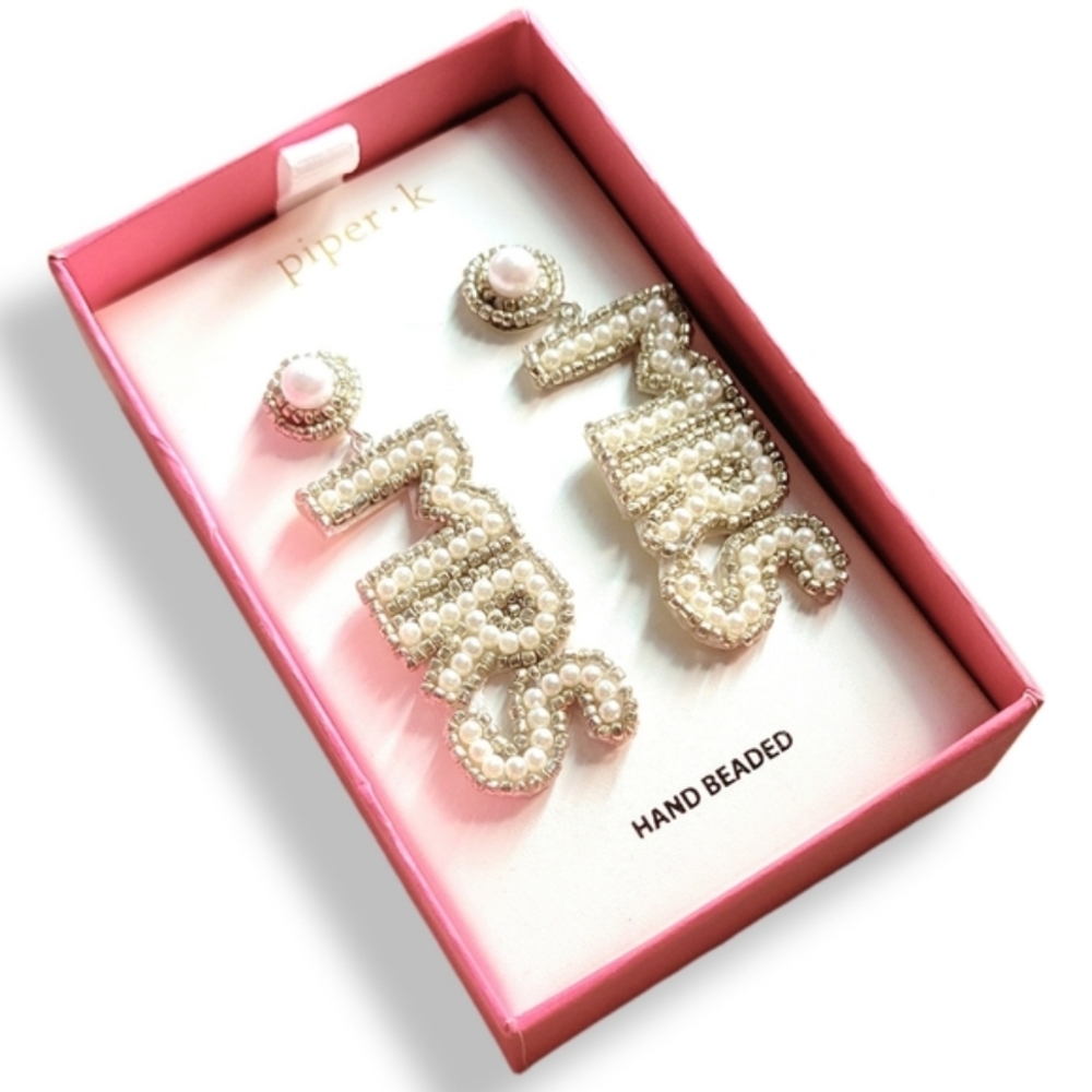 Piper k MRS Earrings New In Box